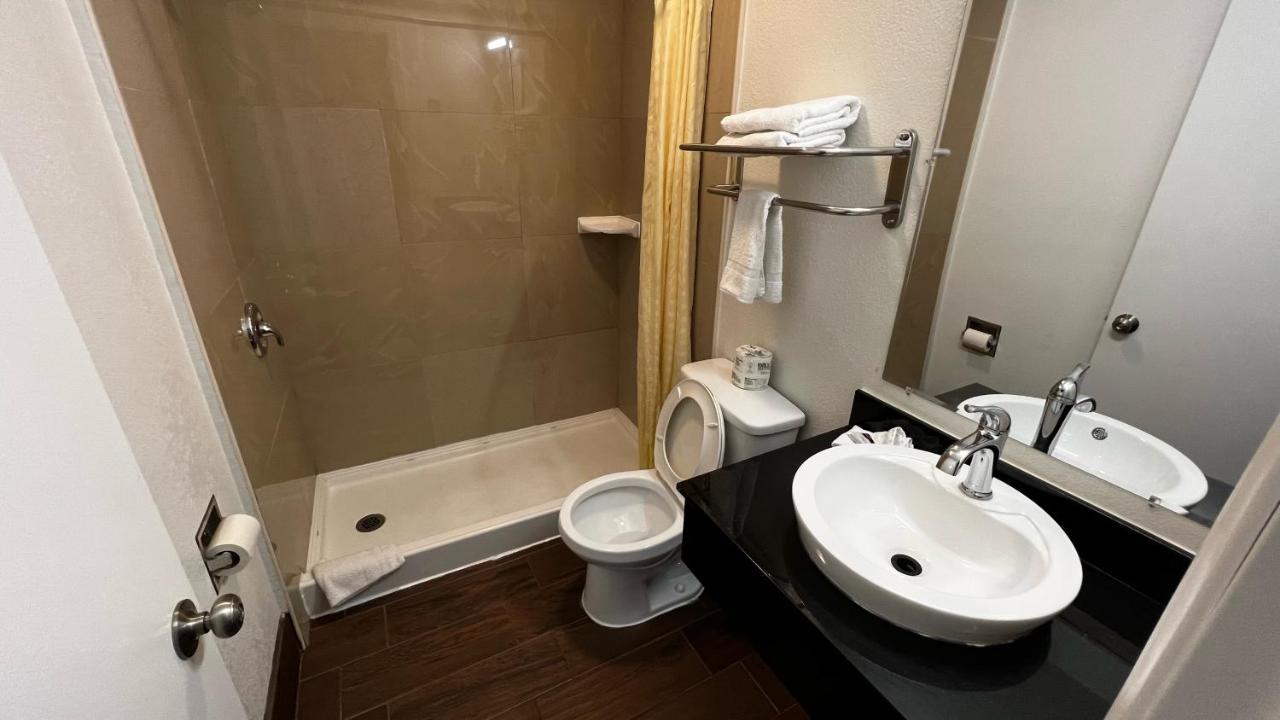 New American Inn & Suites 奥兰治 外观 照片