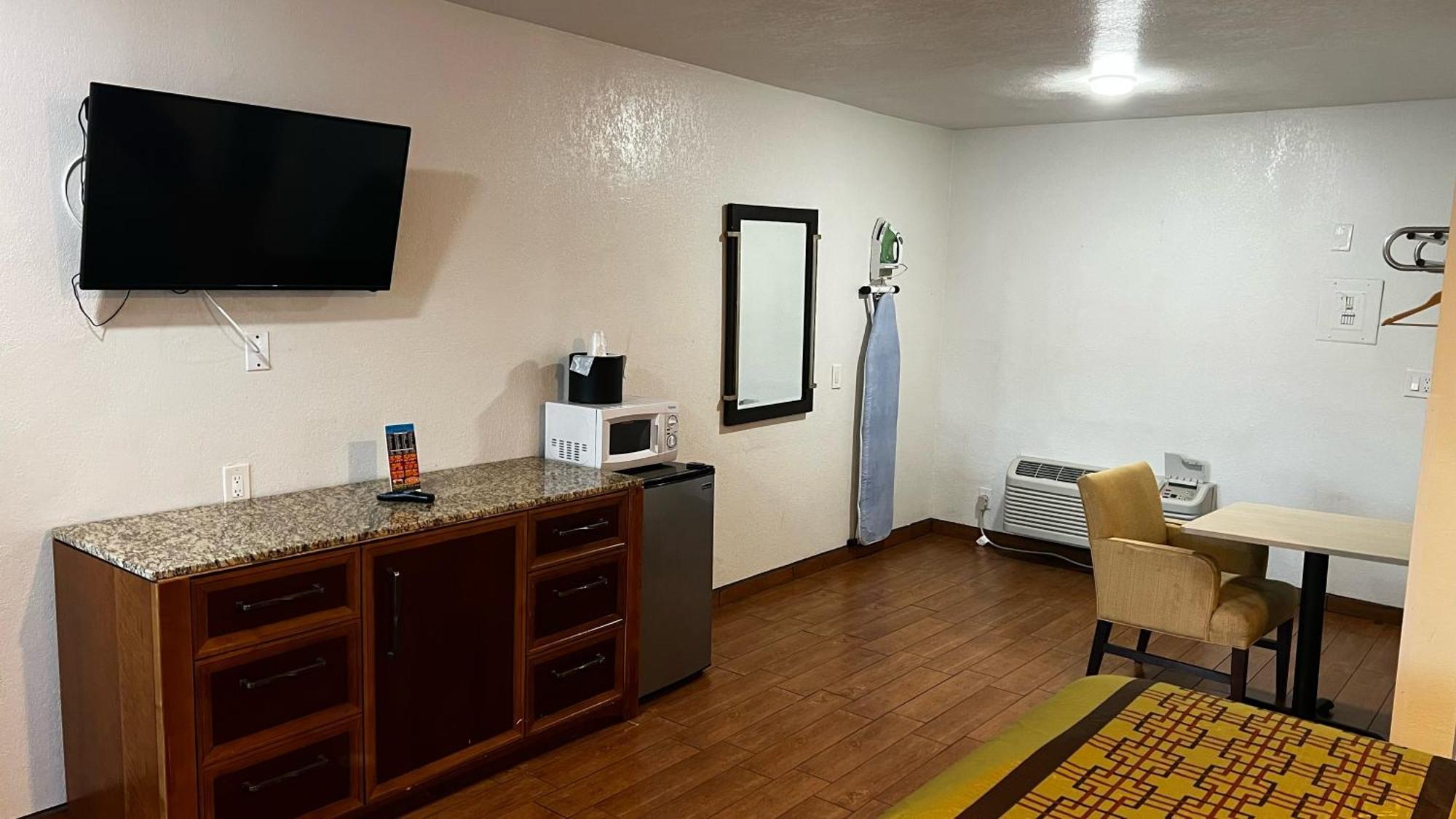New American Inn & Suites 奥兰治 外观 照片